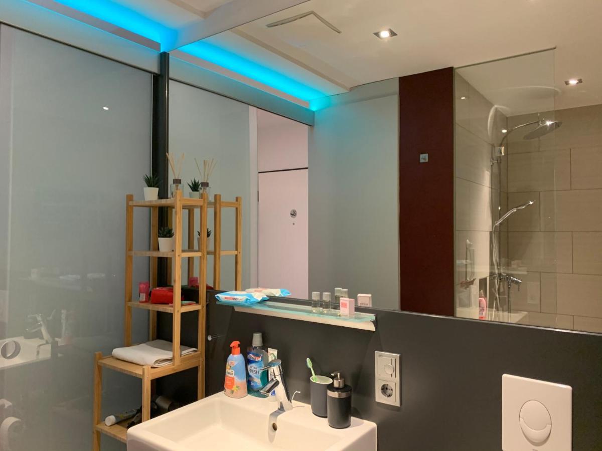 Exklusive WohlfüHloase By Rabe - Parkplatz & Free Netflix & Coffee-Bar Daire Karlsruhe Dış mekan fotoğraf
